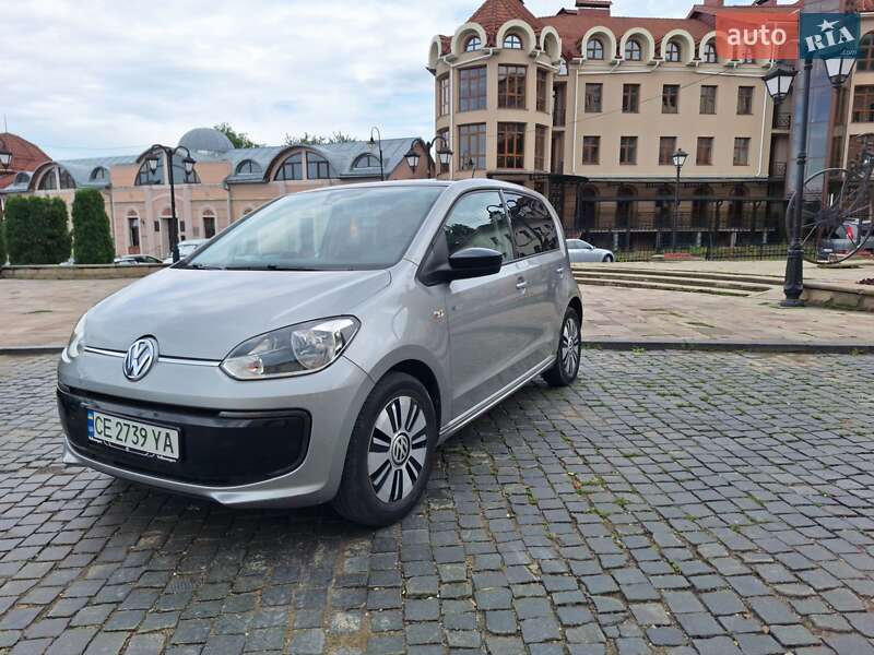 Хэтчбек Volkswagen e-Up 2014 в 