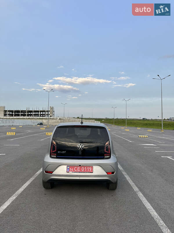 Хэтчбек Volkswagen e-Up 2020 в Львове