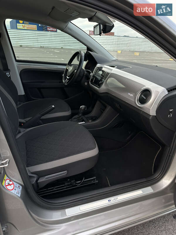 Хэтчбек Volkswagen e-Up 2020 в Львове