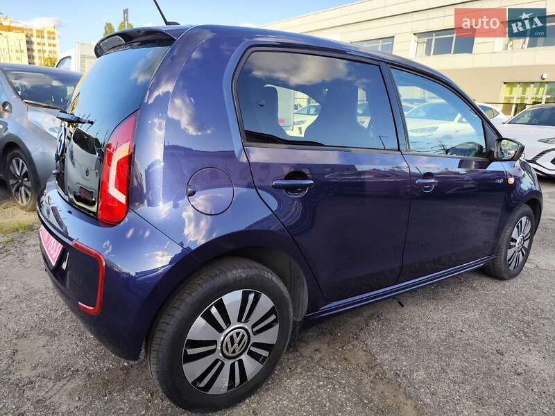 Хетчбек Volkswagen e-Up 2015 в Києві