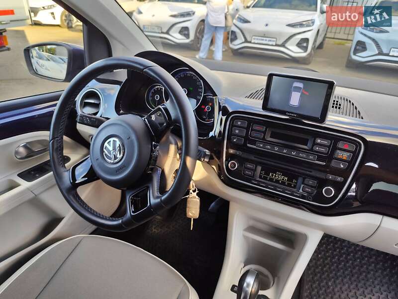 Хетчбек Volkswagen e-Up 2015 в Києві