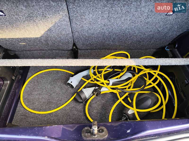 Хетчбек Volkswagen e-Up 2015 в Києві