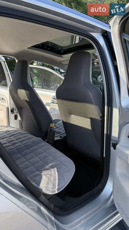 Хэтчбек Volkswagen e-Up 2015 в Одессе