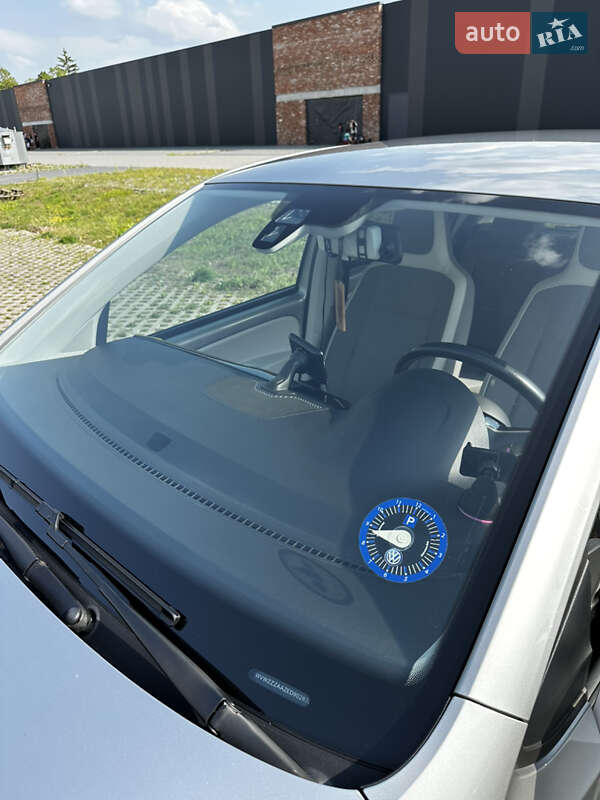 Хэтчбек Volkswagen e-Up 2014 в Хмельницком фото 12 Хэтчбек Volkswagen e-Up 2014 в Хмельницком