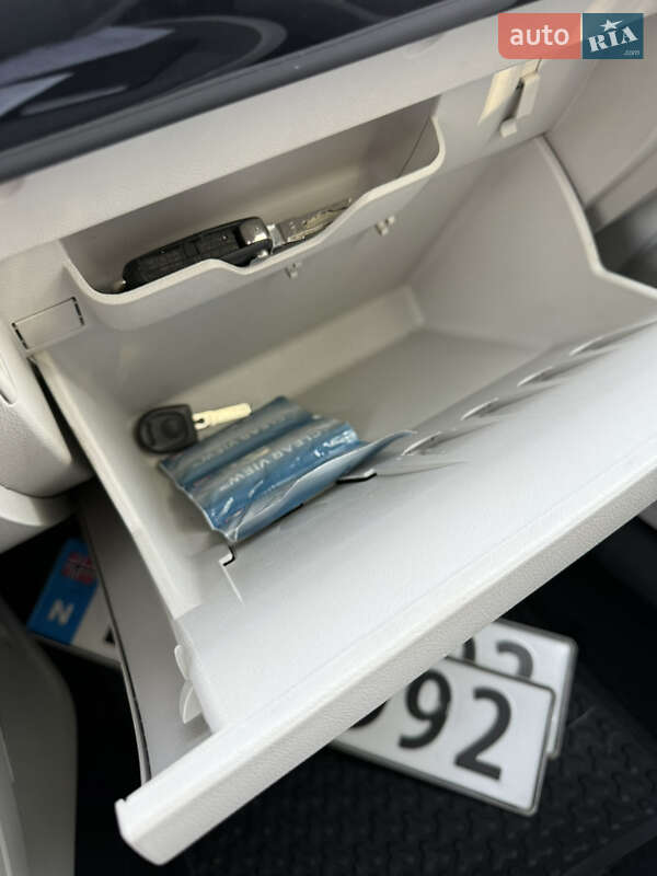 Хетчбек Volkswagen e-Up 2014 в Львові фото 33 Хетчбек Volkswagen e-Up 2014 в Львові