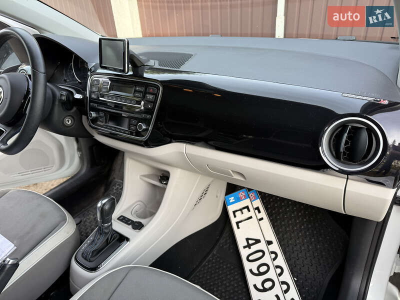 Хетчбек Volkswagen e-Up 2014 в Львові фото 55 Хетчбек Volkswagen e-Up 2014 в Львові