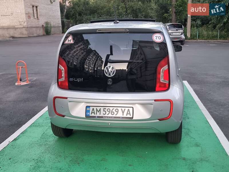 Хетчбек Volkswagen e-Up 2013 в Житомирі