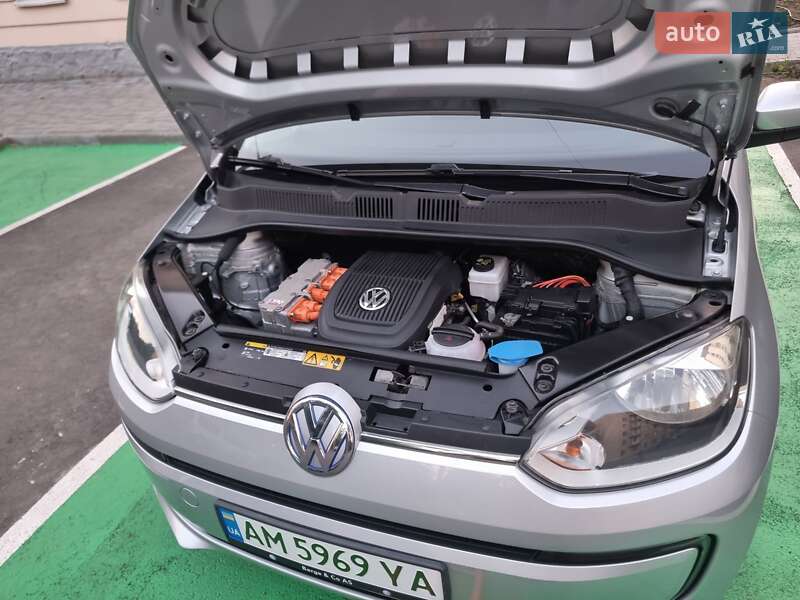 Хетчбек Volkswagen e-Up 2013 в Житомирі