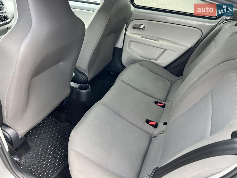 Хетчбек Volkswagen e-Up 2013 в Луцьку