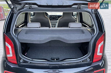 Хэтчбек Volkswagen e-Up 2015 в 