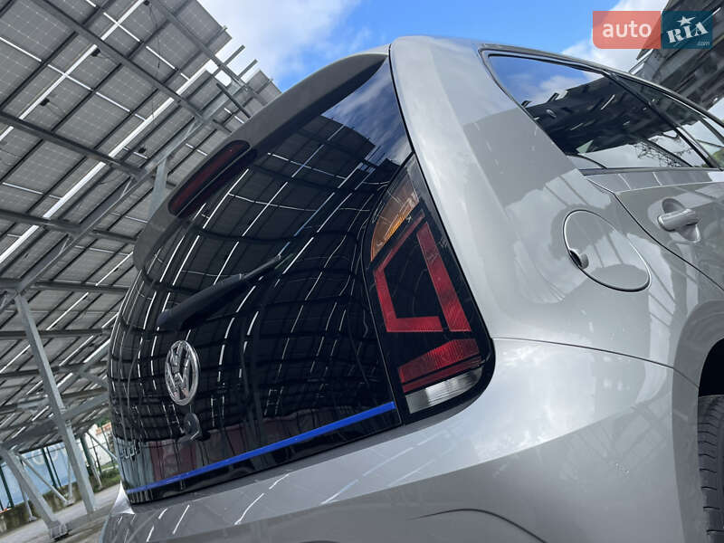 Хэтчбек Volkswagen e-Up 2018 в Львове