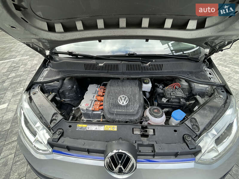 Хэтчбек Volkswagen e-Up 2018 в Львове