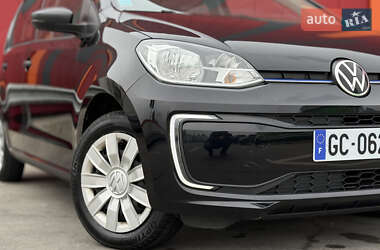 Хэтчбек Volkswagen e-Up 2021 в 