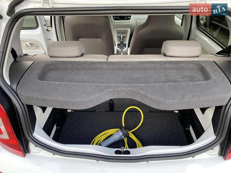 Хэтчбек Volkswagen e-Up 2015 в Луцке фото 48 Хэтчбек Volkswagen e-Up 2015 в Луцке