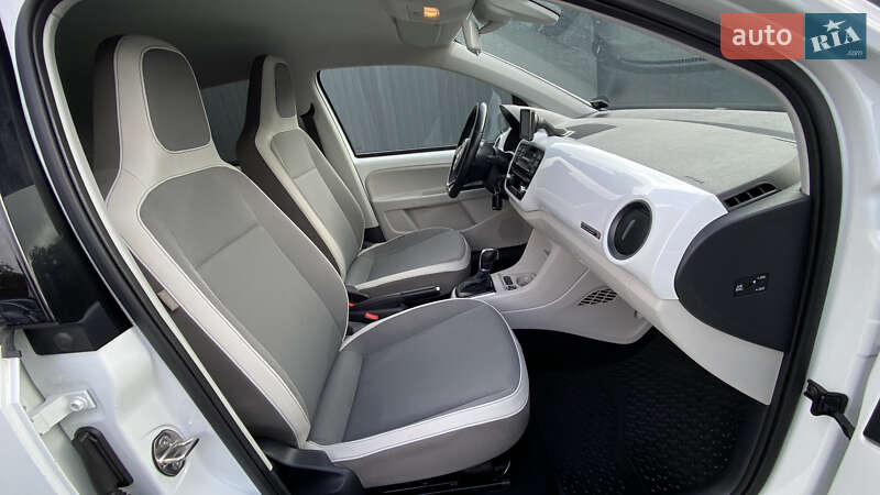 Хэтчбек Volkswagen e-Up 2015 в Луцке фото 53 Хэтчбек Volkswagen e-Up 2015 в Луцке