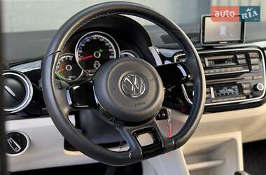 Хэтчбек Volkswagen e-Up 2015 в 
