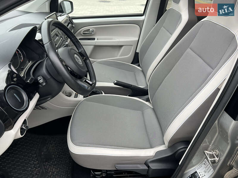 Хэтчбек Volkswagen e-Up 2014 в Львове