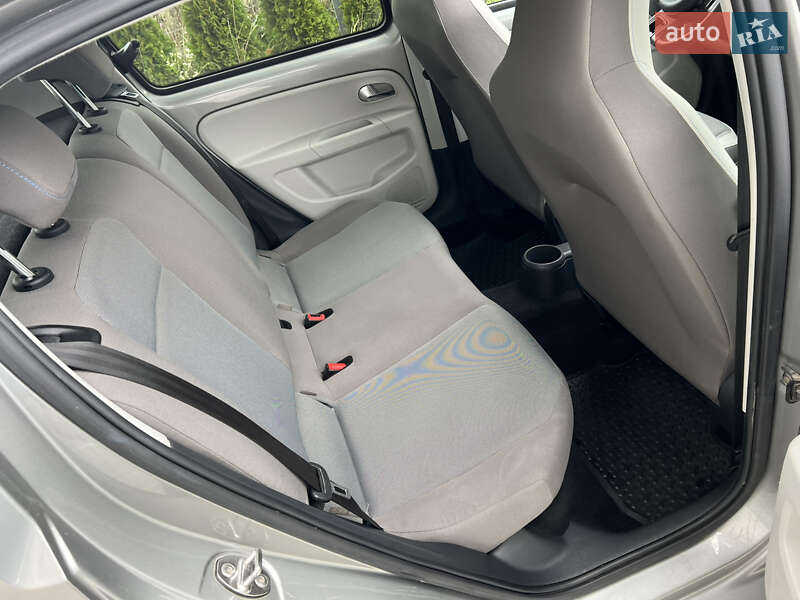 Хэтчбек Volkswagen e-Up 2014 в Львове