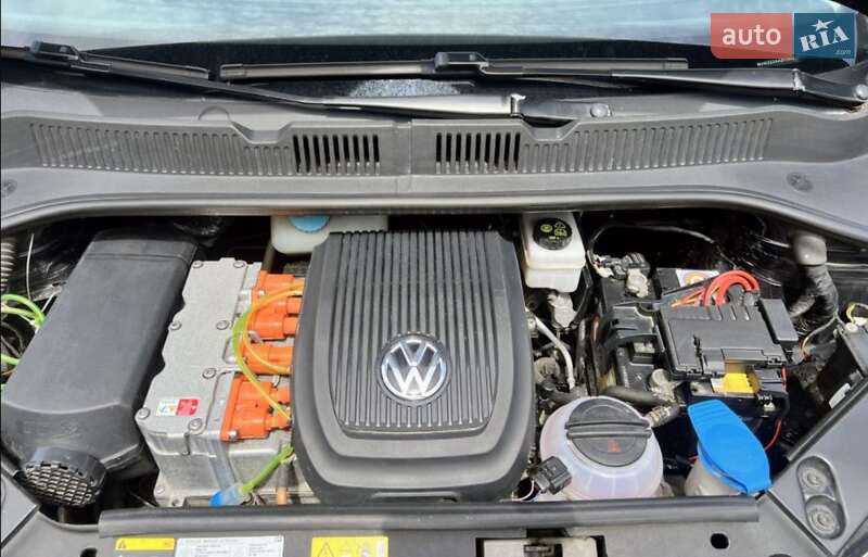 Хэтчбек Volkswagen e-Up 2014 в Кривом Роге фото 21 Хэтчбек Volkswagen e-Up 2014 в Кривом Роге