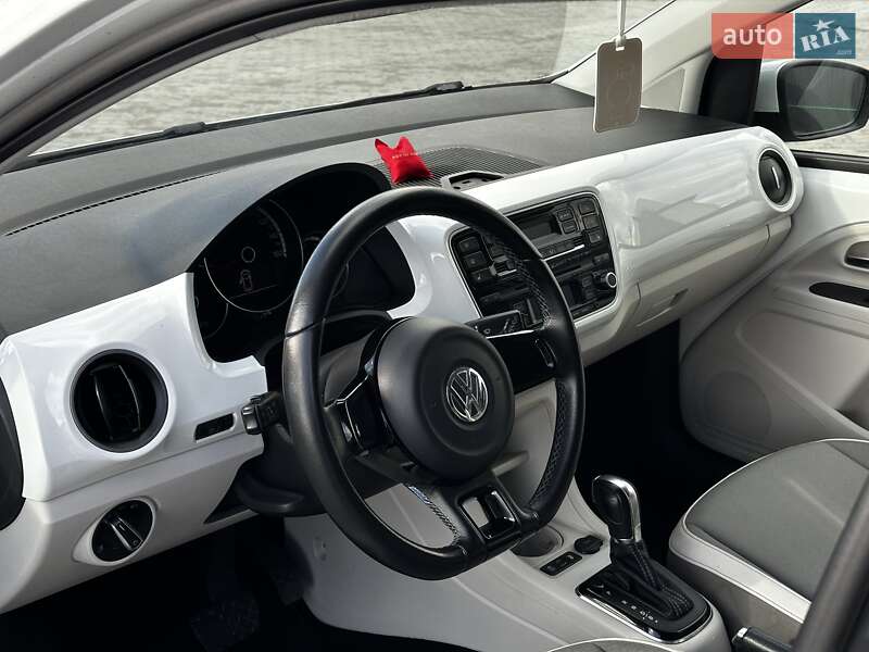 Хэтчбек Volkswagen e-Up 2014 в Львове фото 17 Хэтчбек Volkswagen e-Up 2014 в Львове