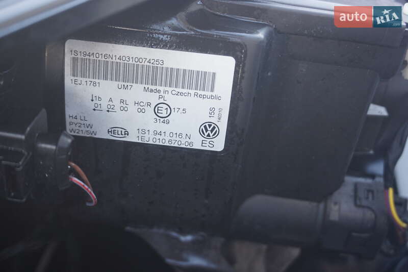 Хэтчбек Volkswagen e-Up 2014 в Самборе фото 59 Хэтчбек Volkswagen e-Up 2014 в Самборе