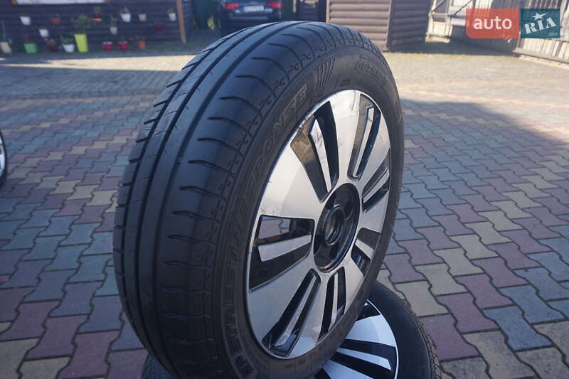 Хэтчбек Volkswagen e-Up 2014 в Самборе фото 73 Хэтчбек Volkswagen e-Up 2014 в Самборе