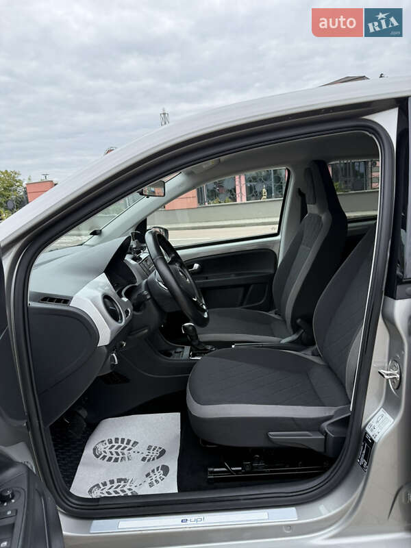 Хэтчбек Volkswagen e-Up 2021 в Дрогобыче