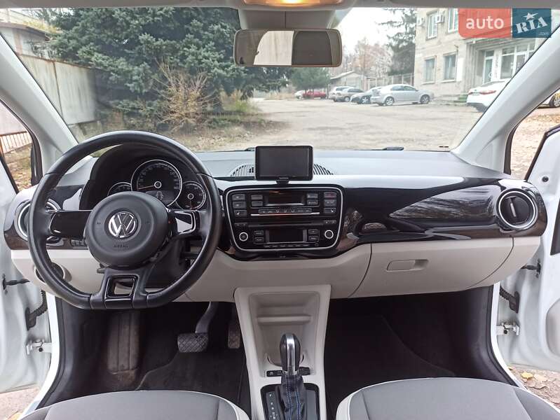 Хэтчбек Volkswagen e-Up 2013 в Запорожье фото 11 Хэтчбек Volkswagen e-Up 2013 в Запорожье
