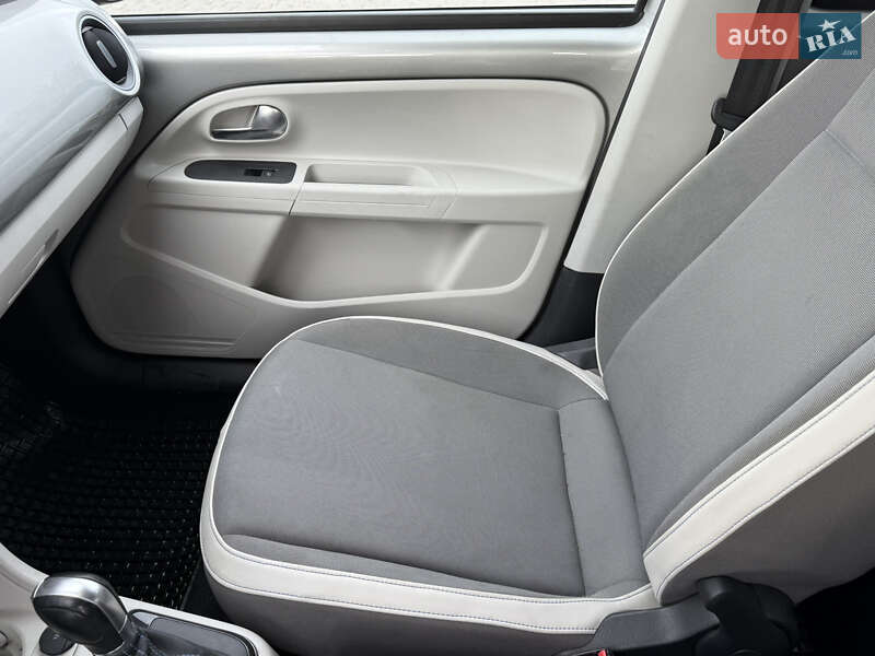 Хэтчбек Volkswagen e-Up 2014 в Львове