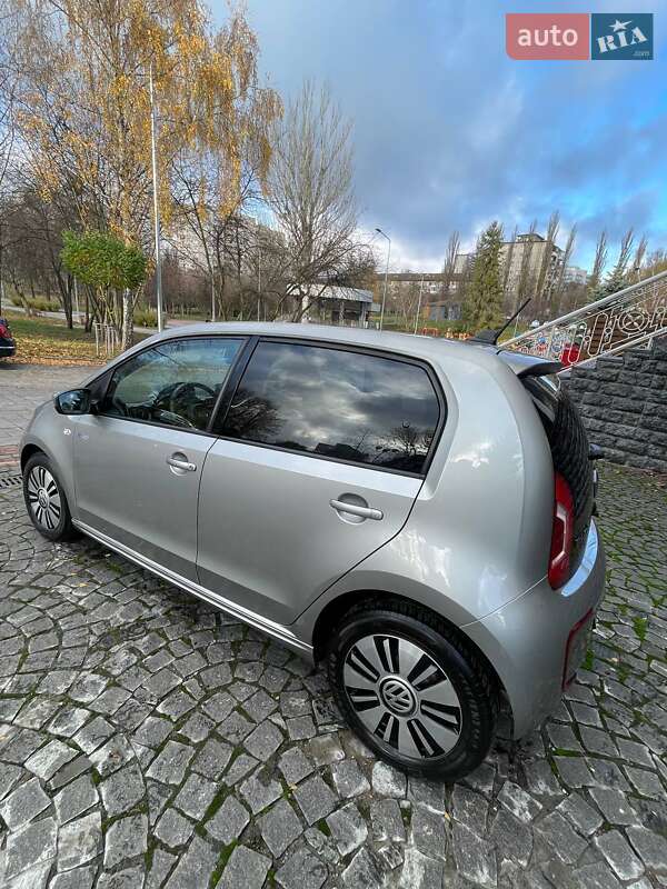 Хэтчбек Volkswagen e-Up 2016 в Киеве фото 5 Хэтчбек Volkswagen e-Up 2016 в Киеве