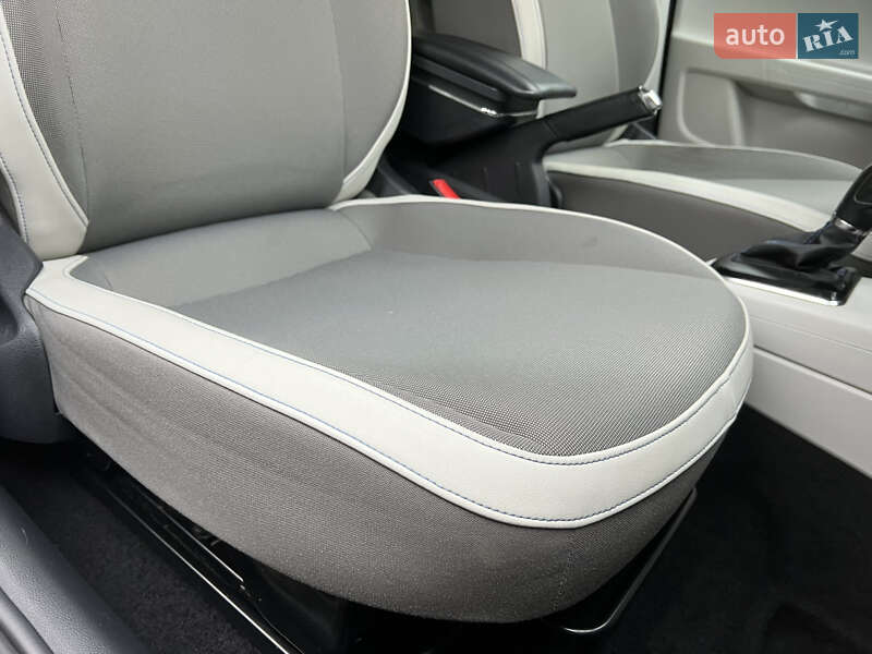 Хэтчбек Volkswagen e-Up 2014 в Львове фото 153 Хэтчбек Volkswagen e-Up 2014 в Львове