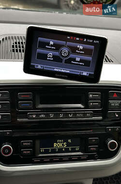 Хэтчбек Volkswagen e-Up 2013 в Львове