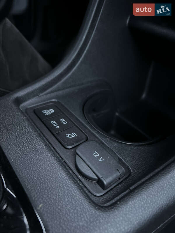 Хетчбек Volkswagen e-Up 2017 в Луцьку