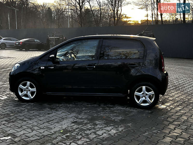 Хетчбек Volkswagen e-Up 2014 в Дрогобичі
