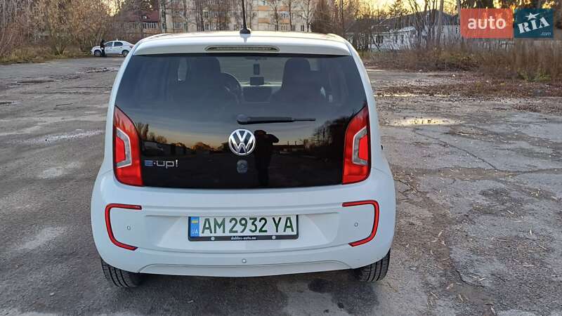 Хэтчбек Volkswagen e-Up 2013 в Звягеле фото 10 Хэтчбек Volkswagen e-Up 2013 в Звягеле