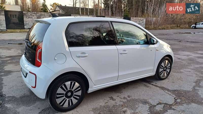Хэтчбек Volkswagen e-Up 2013 в Звягеле фото 8 Хэтчбек Volkswagen e-Up 2013 в Звягеле