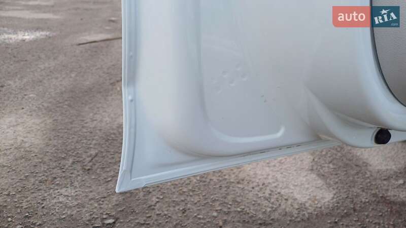 Хэтчбек Volkswagen e-Up 2013 в Звягеле фото 40 Хэтчбек Volkswagen e-Up 2013 в Звягеле