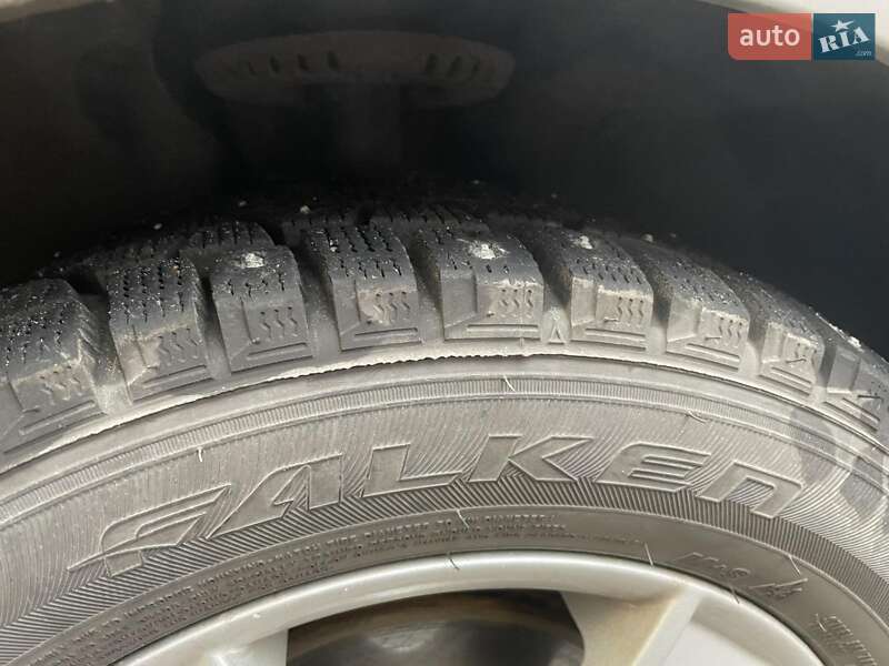 Хетчбек Volkswagen e-Up 2014 в Дніпрі