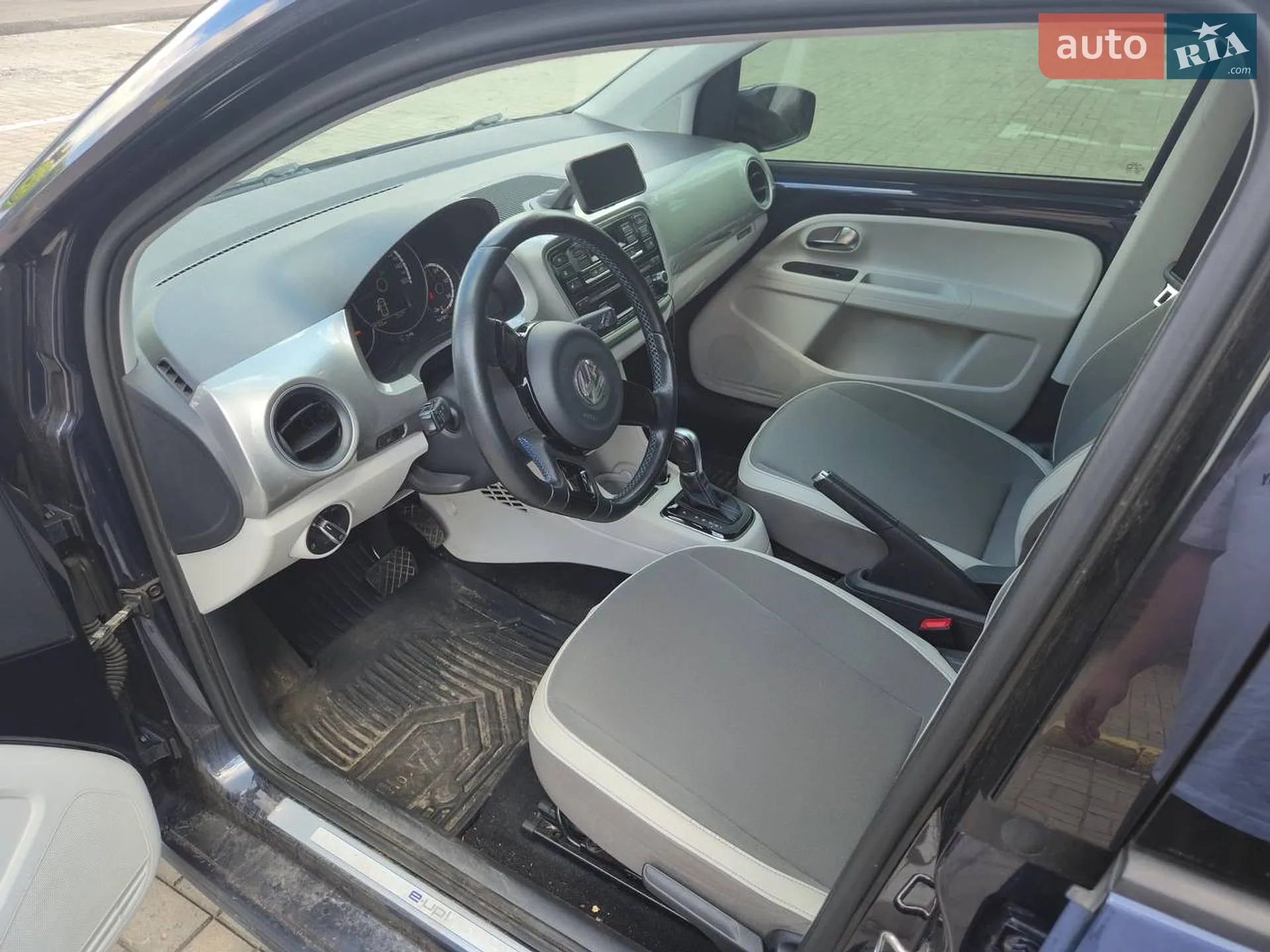 2014 Volkswagen up! - мініатюра 14