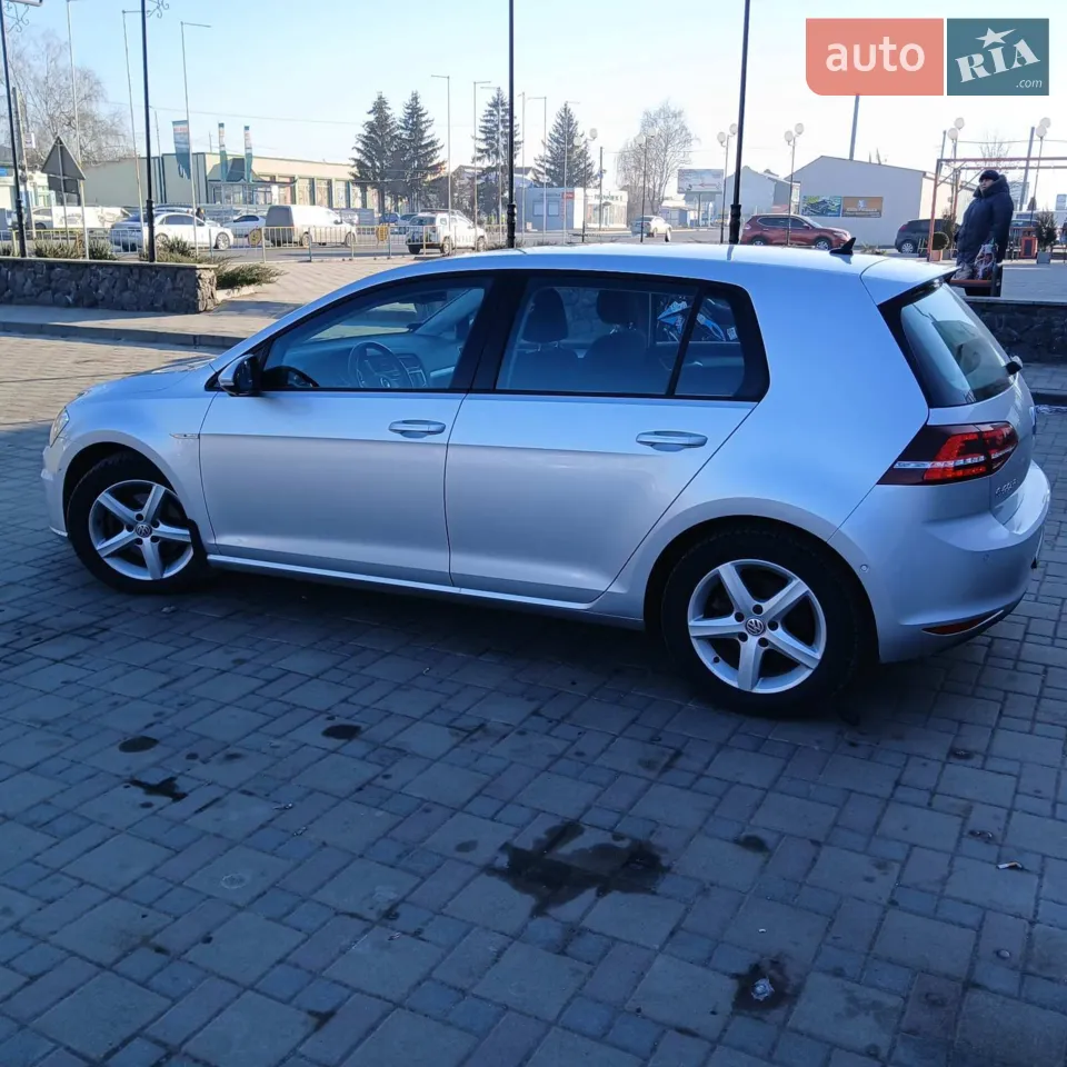 2014 Volkswagen Golf - мініатюра 17