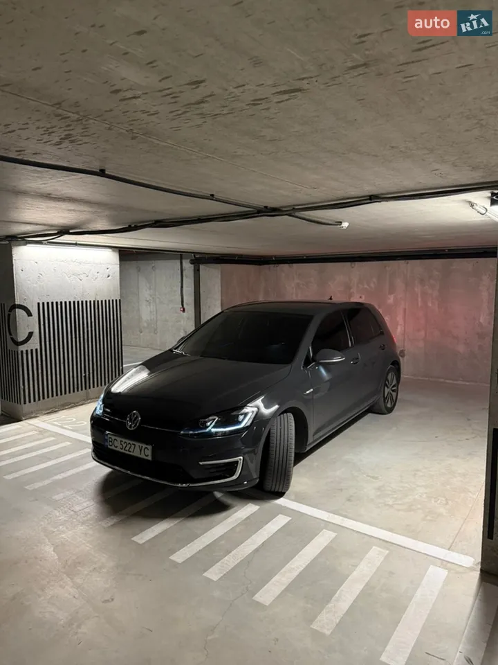 2020 Volkswagen Golf - мініатюра 23