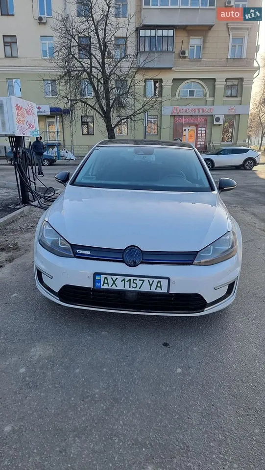 2014 Volkswagen Golf - мініатюра 32