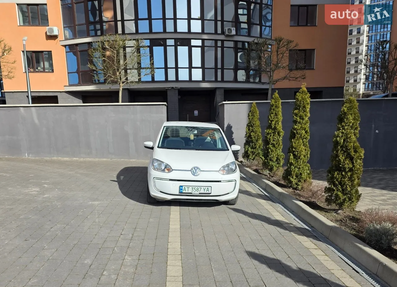 2016 Volkswagen up! - мініатюра 12