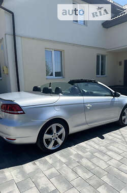 Кабриолет Volkswagen Eos 2011 в Ровно