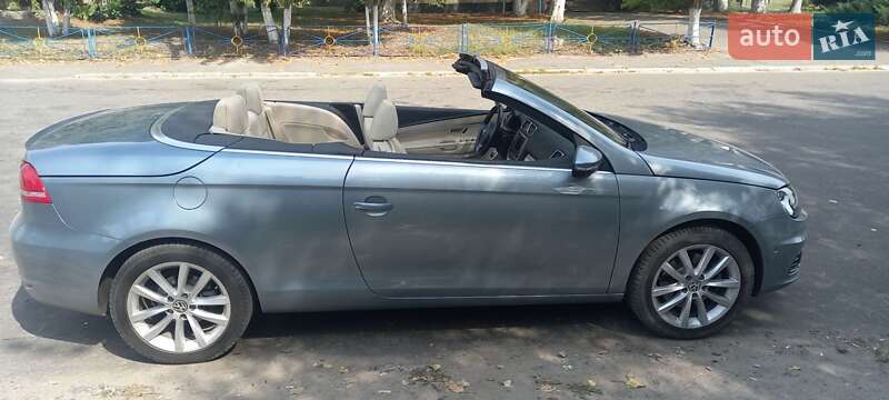 Кабріолет Volkswagen Eos 2012 в Бородянці