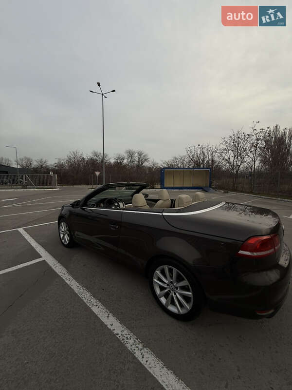 Кабриолет Volkswagen Eos 2011 в Николаеве