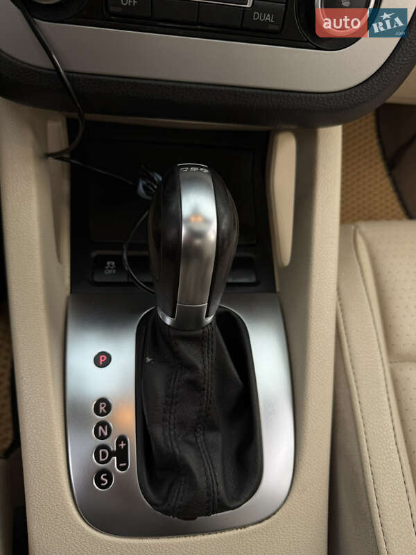 Кабриолет Volkswagen Eos 2011 в Николаеве