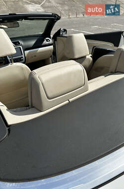 Кабриолет Volkswagen Eos 2011 в 