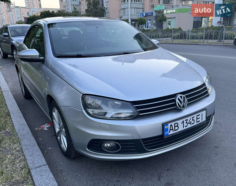 Кабриолет Volkswagen Eos 2010 в Киеве