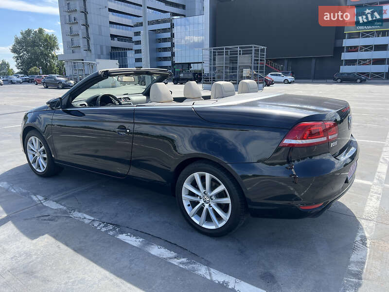 Кабриолет Volkswagen Eos 2013 в Киеве